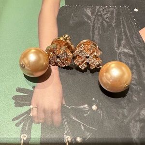 🧡Tory Burch earrings☣️